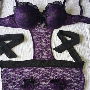 Photoshoot Lingerie connected top/bottom